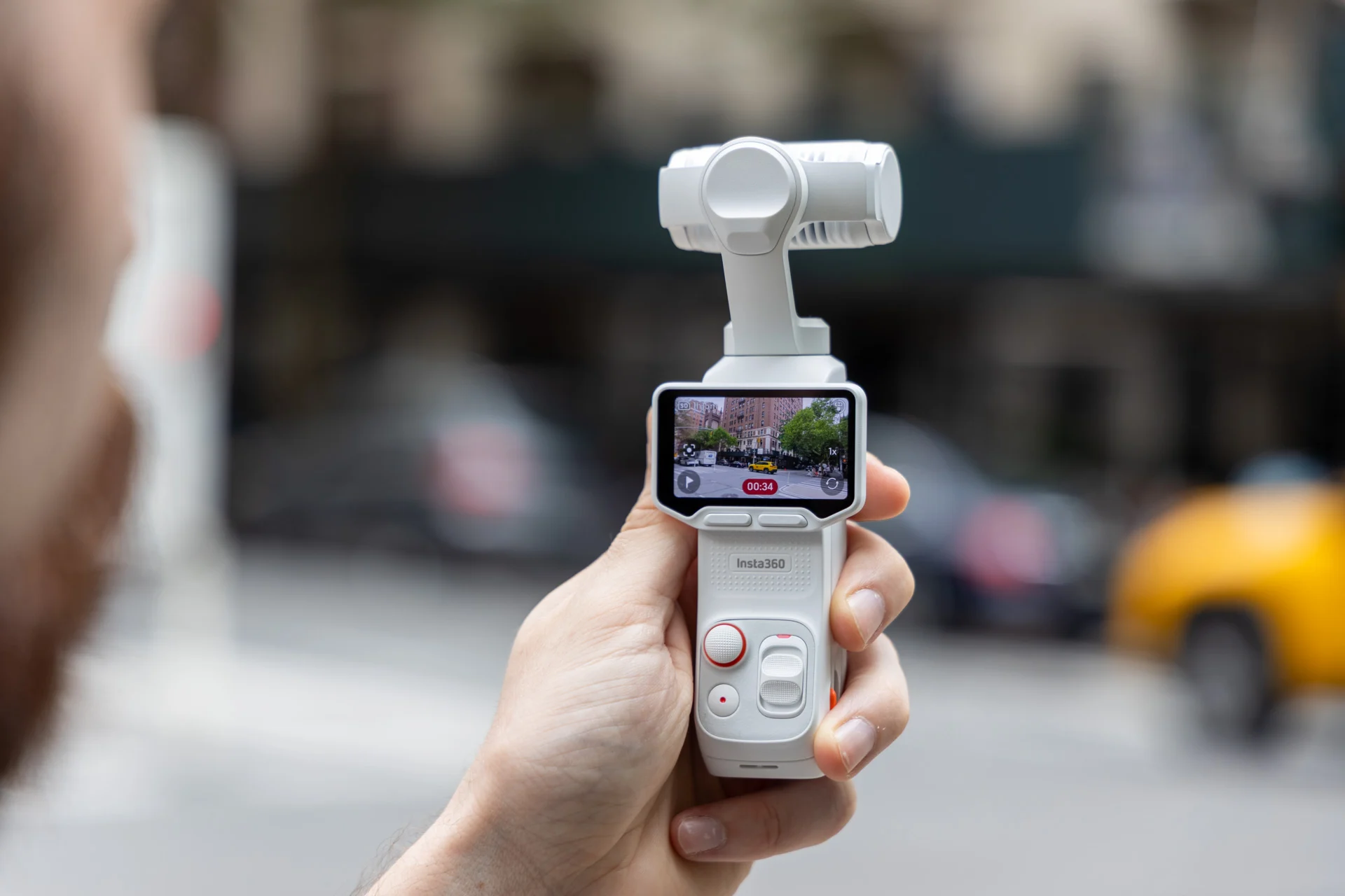 Insta360 Luna Ultra Review 02