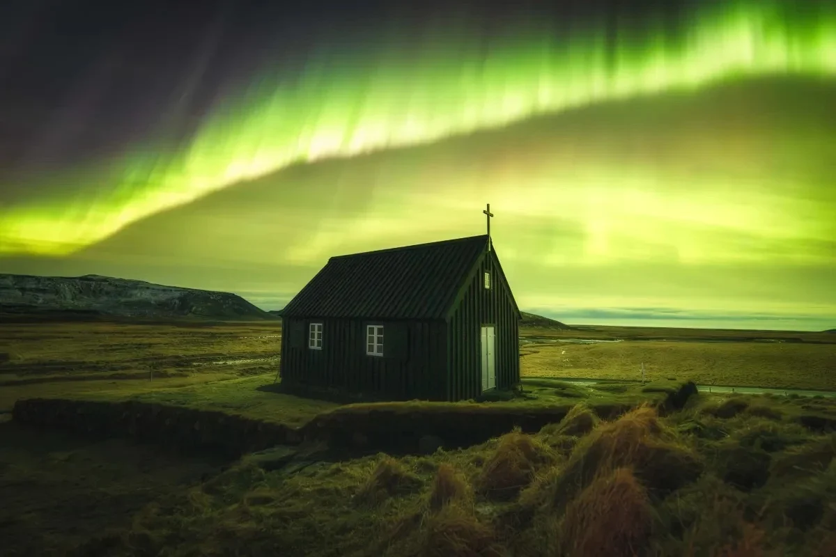 The Crown © Radoslav Sviretsov ZWO Astronomy Photographer Of The Year 2026 Aurorae.jpg (1)