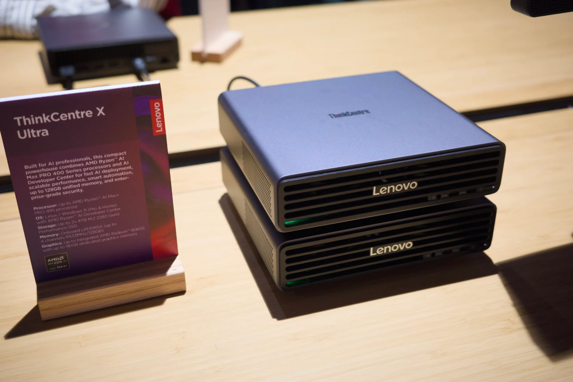 Lenovo Thinkcentre X Ultra 1