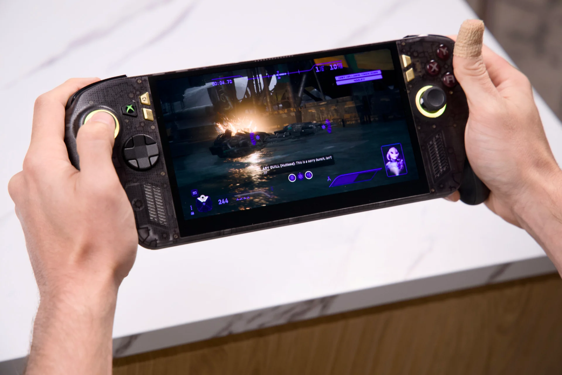 Asus Rog Xbox Ally X20 18