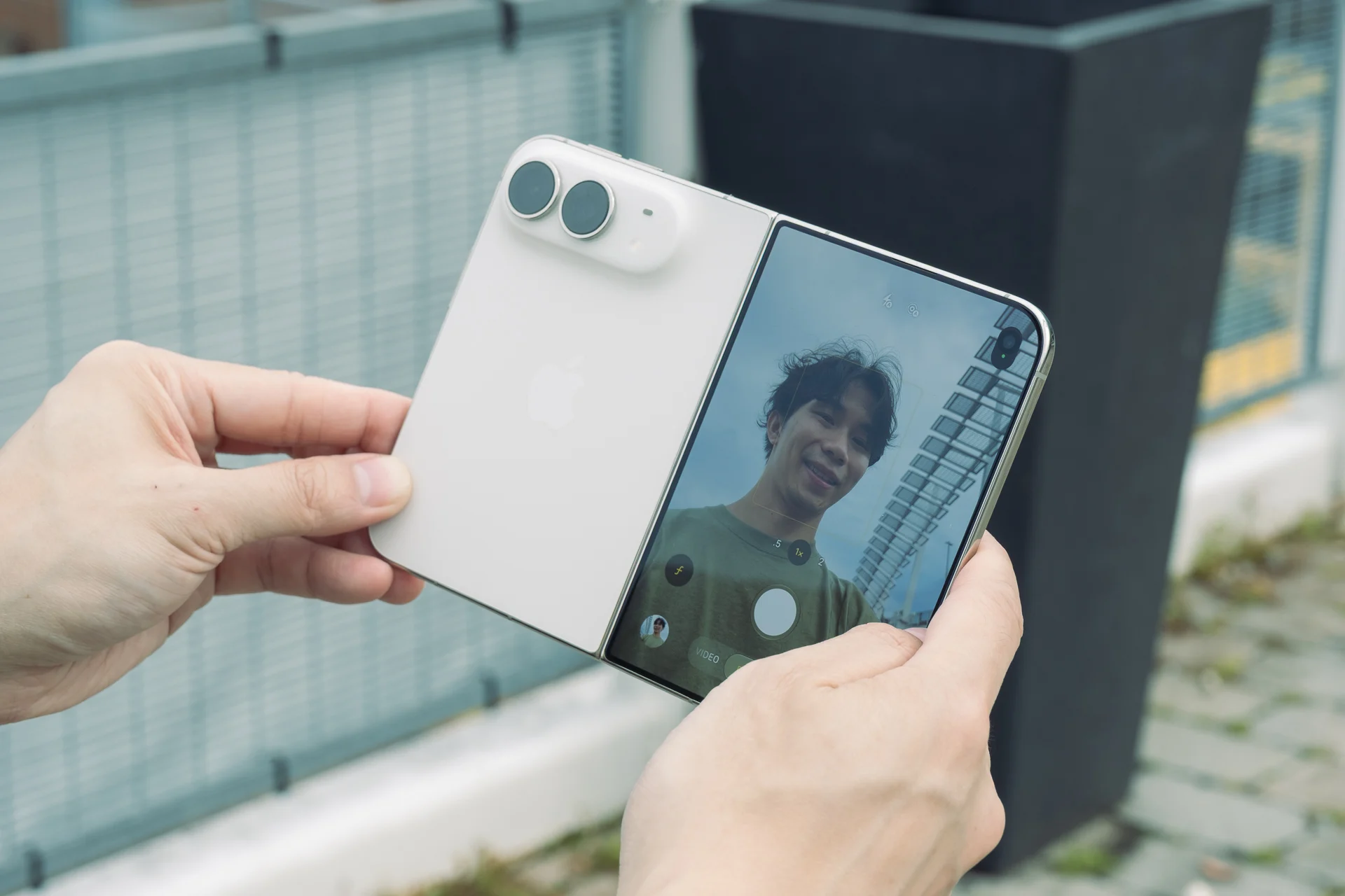 iPhone Duo Review 87