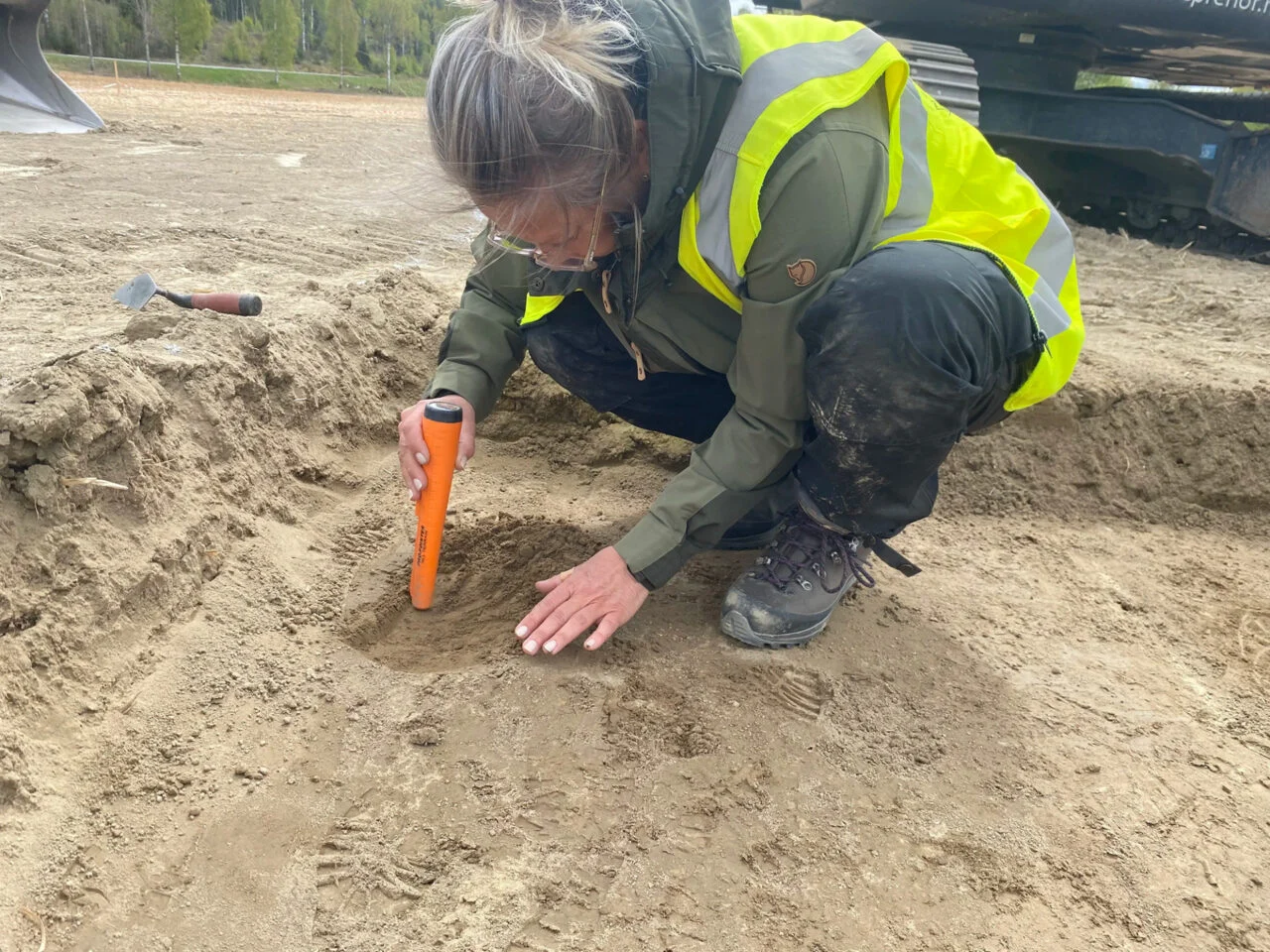 Researchers Dig Morstad Hoard